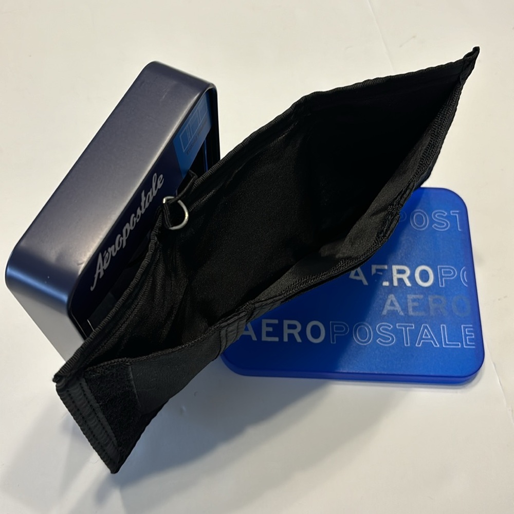 Aeropostale Black Tri-Fold Wallet - Picture 6 of 11